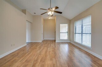 1306 Daffodil Ln in Lewisville, TX - Building Photo - Building Photo