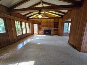 9 Dixie Dr in Whispering Pines, NC - Building Photo - Building Photo