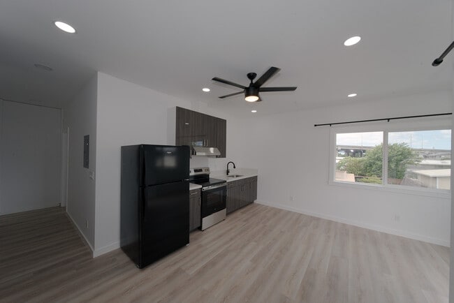 98-352 Pono St, Unit Back 2 in Aiea, HI - Foto de edificio - Building Photo