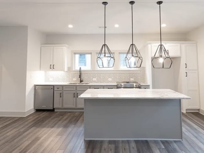 615 King Arnold St in Atlanta, GA - Foto de edificio - Building Photo