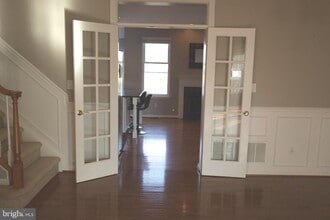 21543 Trowbridge Square in Ashburn, VA - Building Photo - Building Photo