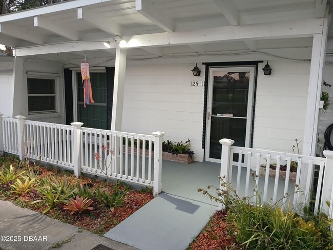 125 Milton Rd in Daytona Beach, FL - Building Photo - Building Photo