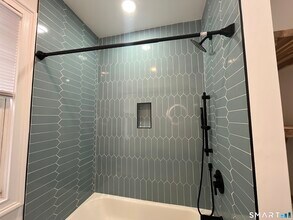 82 Howard Ave in New Haven, CT - Building Photo - Building Photo