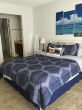 2195 Canyon Dr in Costa Mesa, CA - Building Photo - Building Photo