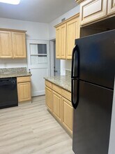 4662 Carman Dr in Lake Oswego, OR - Foto de edificio - Building Photo