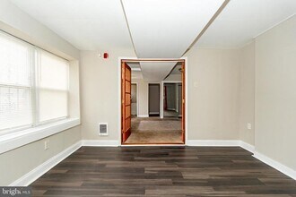 5763 Pemberton St in Philadelphia, PA - Building Photo - Building Photo