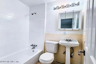 6412 New Kings Rd-Unit -2 in Jacksonville, FL - Building Photo - Building Photo