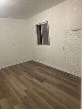 2285 S Bowie Ave in Solomon, AZ - Foto de edificio - Building Photo