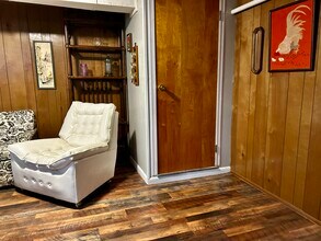 1908 Kessler Blvd North Dr, Unit Downstairs apartment in Indianapolis, IN - Building Photo - Building Photo