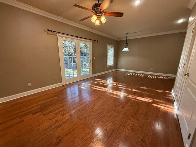 111 Renee Ln in Pikeville, KY - Foto de edificio - Building Photo