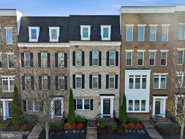 11387 Ridgeline Rd in Fairfax, VA - Building Photo - Building Photo