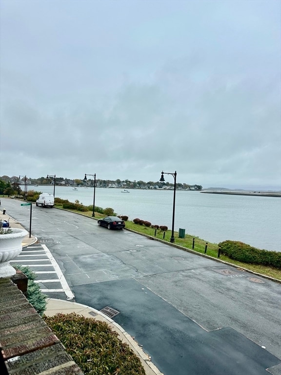 174 Bayswater St in Boston, MA - Building Photo - Building Photo