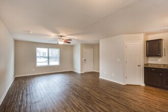 6105 Ruth St SW in Covington, GA - Building Photo - Building Photo