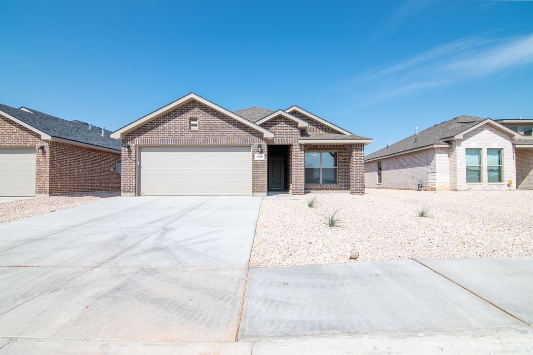 6103 Rain Lily in Midland, TX - Building Photo