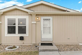 8343 Kearney St in Commerce City, CO - Building Photo - Building Photo