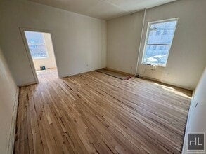 BAKER AVENUE, BRONX, Unit 1 in Bronx, NY - Building Photo - Building Photo