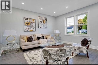 144 Conant St in Oshawa, ON - Building Photo - Building Photo