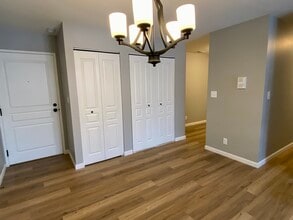 12765 W Hampton Ave, Unit #115 in Butler, WI - Building Photo - Building Photo