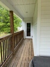 401 Albus Dr in Travelers Rest, SC - Foto de edificio - Building Photo