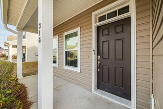 316 O'Hara Dr in Richmond Hill, GA - Building Photo - Building Photo