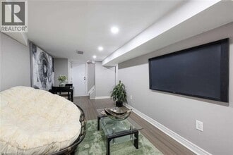 28 Lottridge St in Hamilton, ON - Building Photo - Building Photo