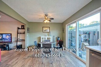 2739 Caminito Verdugo in Del Mar, CA - Building Photo - Building Photo