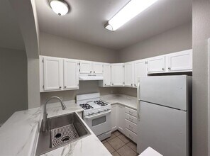 7904 Willet Trail in Austin, TX - Building Photo - Building Photo