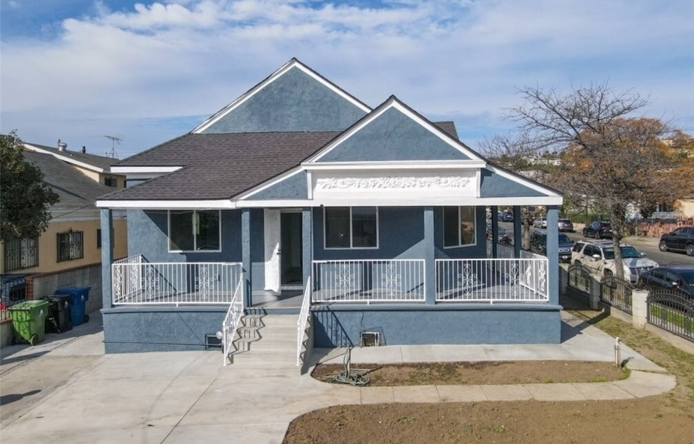 2309 Johnston St in Los Angeles, CA - Foto de edificio