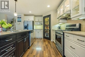 6 Peach Tree Blvd in St Thomas, ON - Building Photo - Building Photo