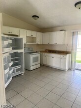 202 Eldorado Ave in Moore Haven, FL - Building Photo - Building Photo