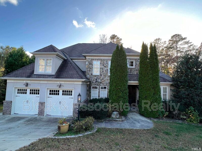 10216 San Remo PIace in Wake Forest, NC - Building Photo