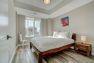 1140 Wellington St. W in Ottawa, ON - Building Photo - Building Photo