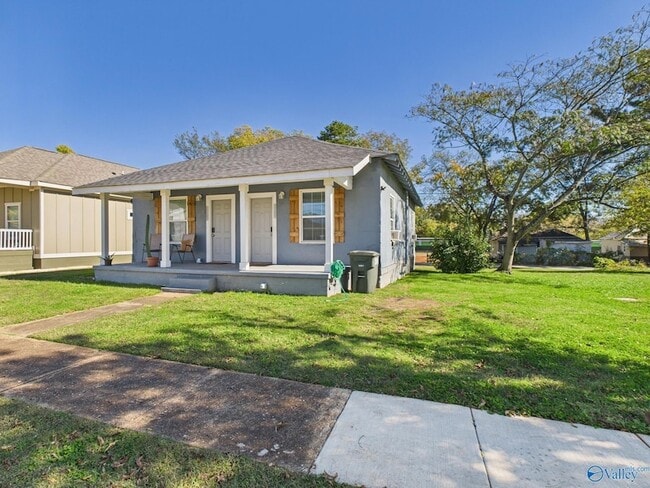 2104 Levert St NE in Huntsville, AL - Building Photo - Building Photo
