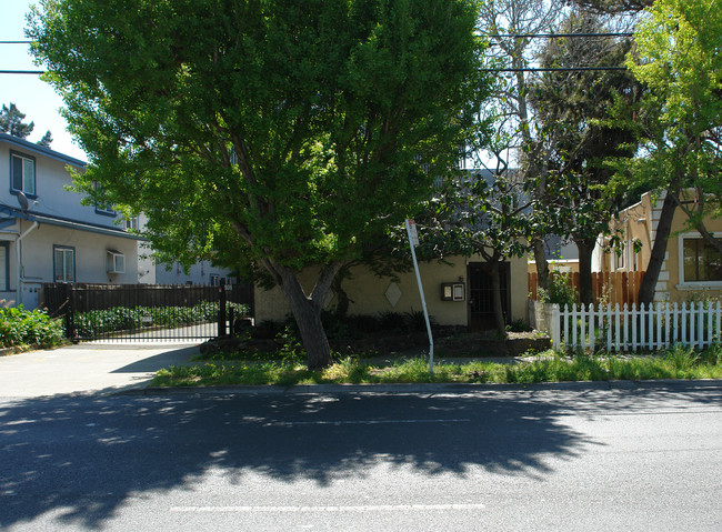 The Jack of Diamonds in San Mateo, CA - Building Photo - Building Photo