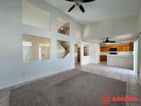 8308 Black Knot Ct in Bakersfield, CA - Building Photo - Building Photo