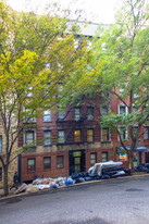 230 E 83rd St Apartamentos