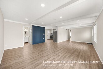 645 Fenton Ave in Romeoville, IL - Building Photo - Building Photo