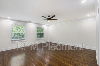 1355 Westview Dr SW in Atlanta, GA - Building Photo - Building Photo