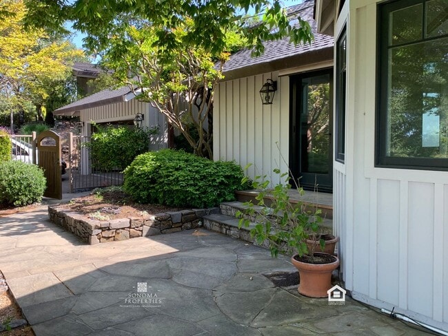 17350 High Rd in Sonoma, CA - Building Photo - Building Photo