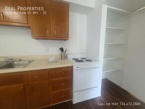 3160 Matson in Toledo, OH - Foto de edificio - Building Photo