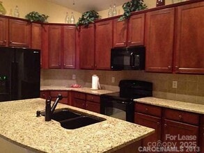 9806 Sky Vista Dr in Huntersville, NC - Building Photo - Building Photo