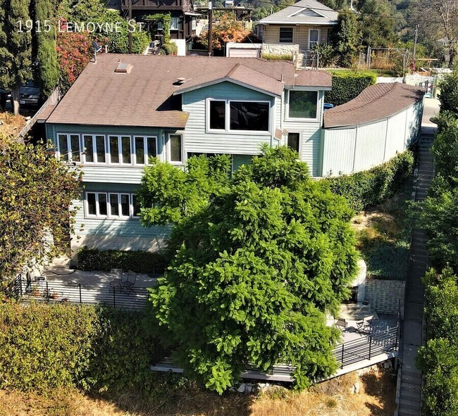 1915 Lemoyne St in Los Angeles, CA - Building Photo - Building Photo