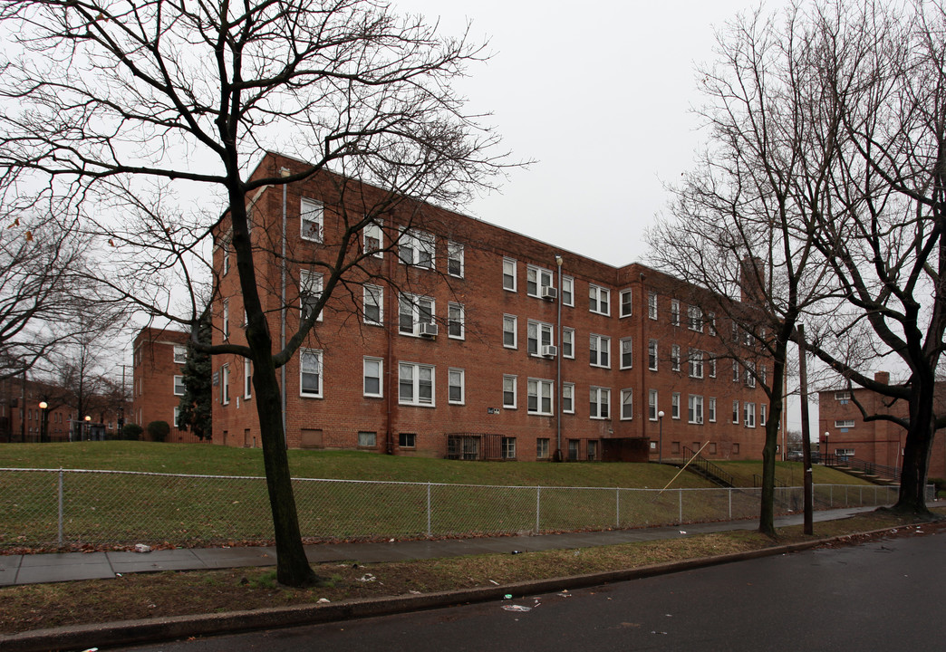 3500-3510 Minnesota Avenue SE in Washington, DC - Foto de edificio