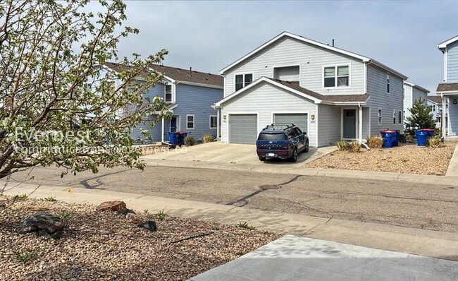 451 Stardust Ct in Dacono, CO - Building Photo - Building Photo