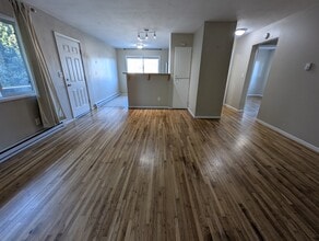 1626 Southeast Lexington Street in Portland, OR - Foto de edificio - Building Photo