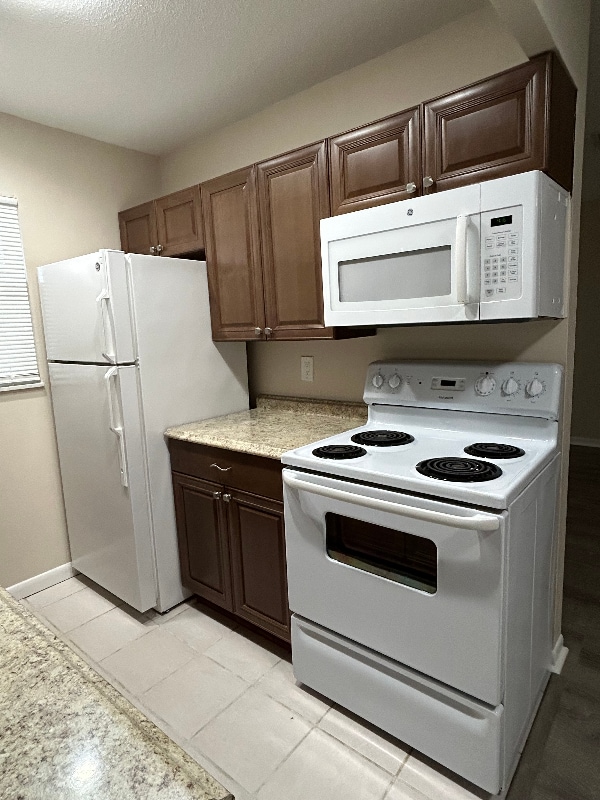 1611 Green Ln in Lantana, FL - Foto de edificio - Building Photo