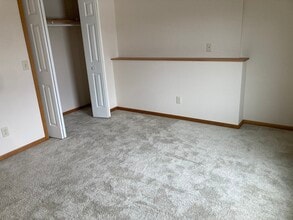 4 Weaver Dr in Ottumwa, IA - Building Photo - Building Photo