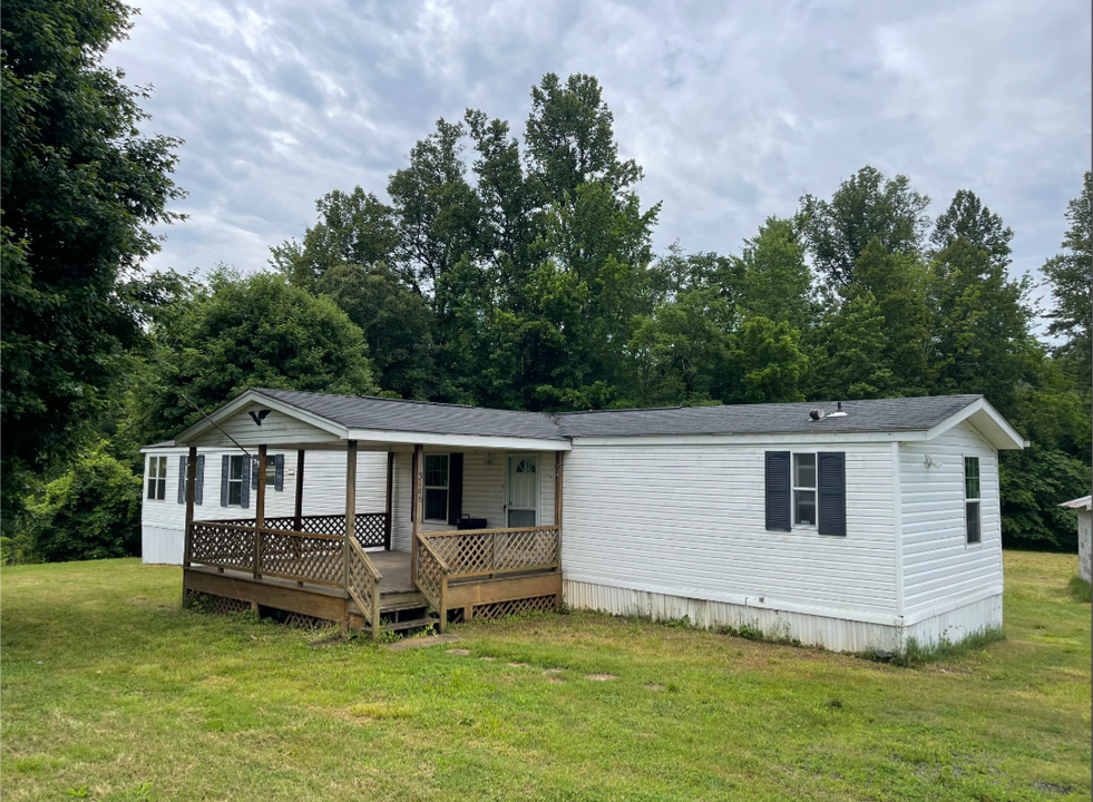 3148 Fleming Graham Rd in Burlington, NC - Building Photo