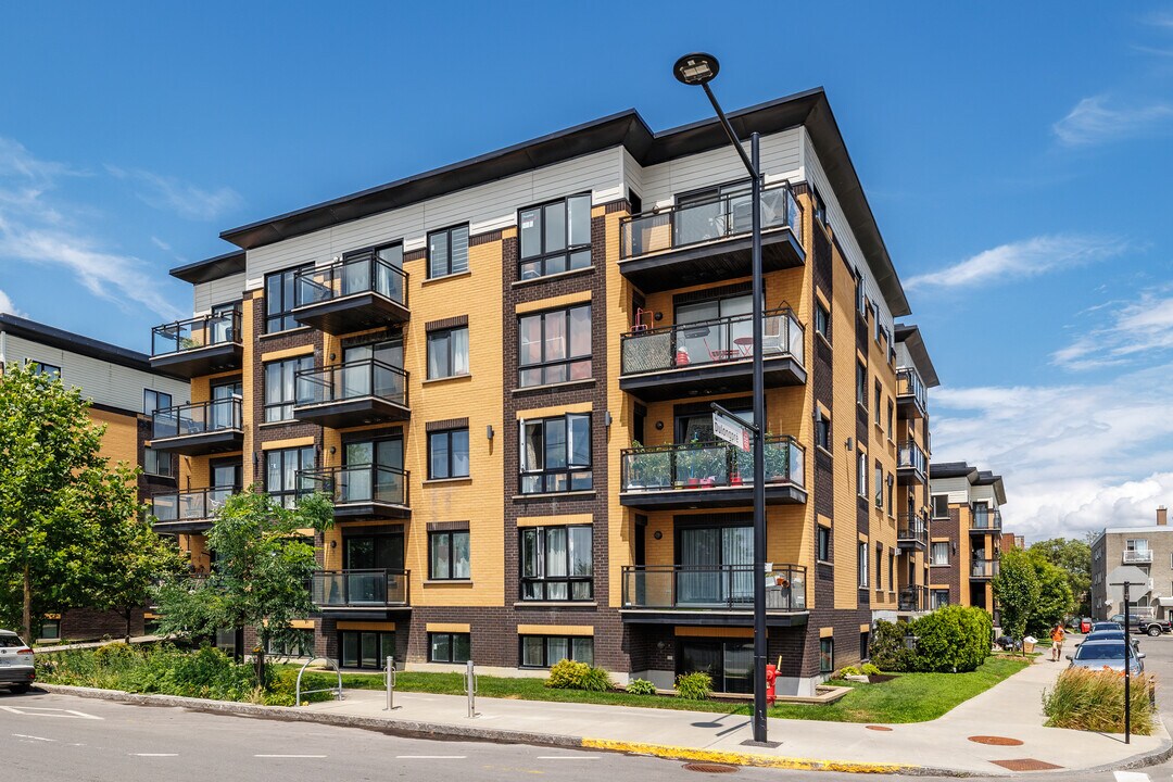 11889 Lachapelle Rue in Montréal, QC - Building Photo