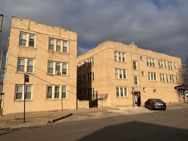 property at 3158 N Linder Ave